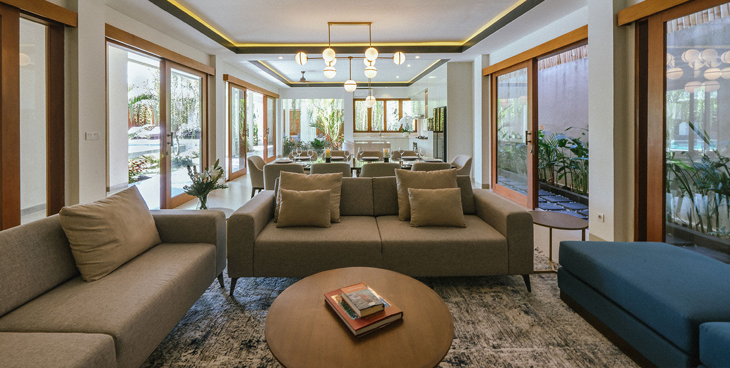 Villa Reillo - sofa at living room